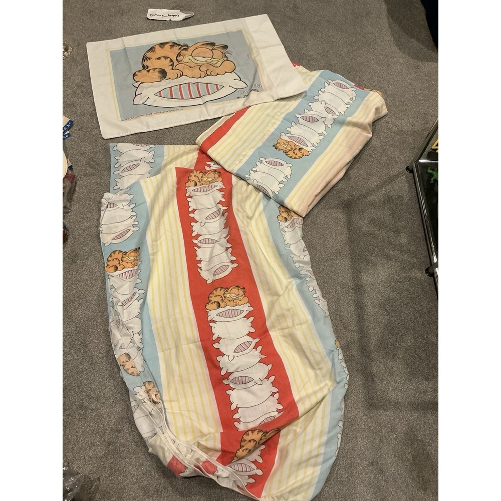 Vintage 1978 Garfield twin bed sheet, Fitted Sheet and pillowcae set
